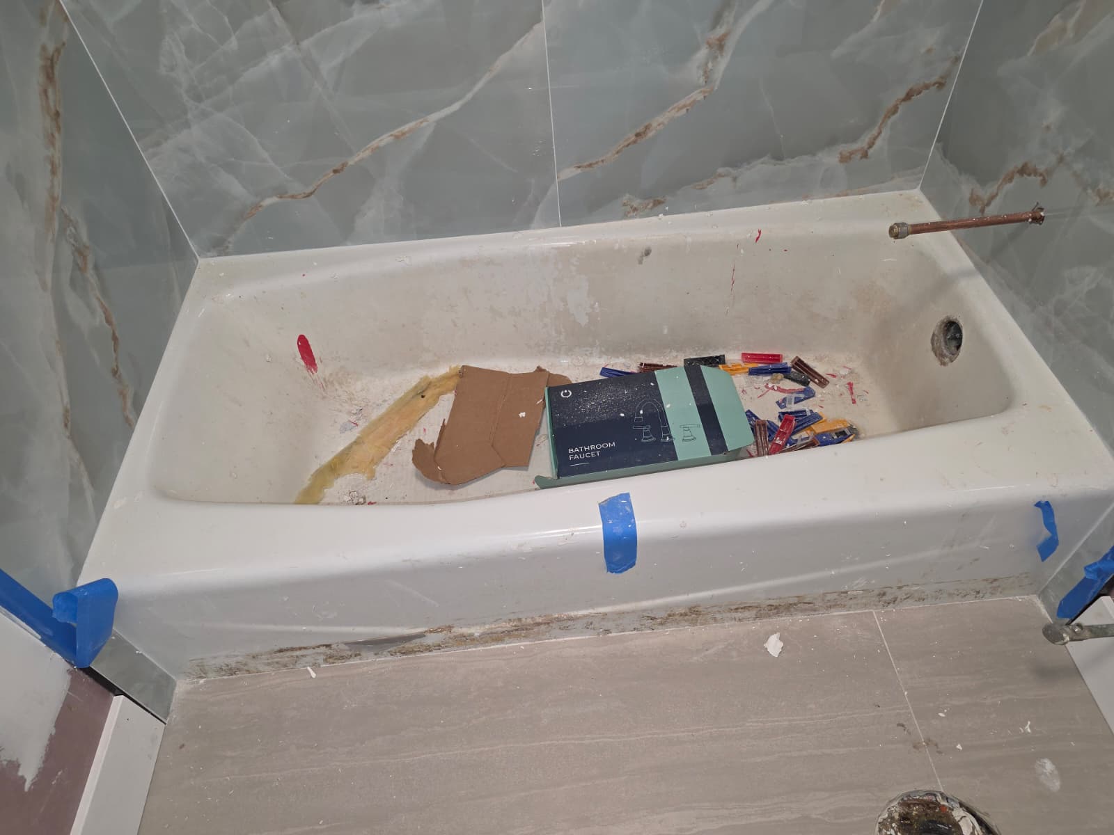 Bathtub surface before refinishing - project 1