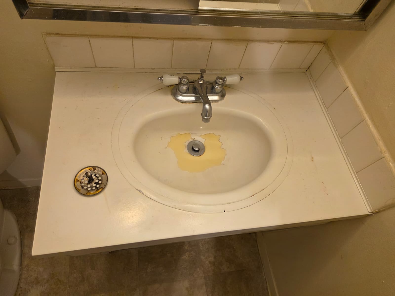 Bathtub surface before refinishing - project 7